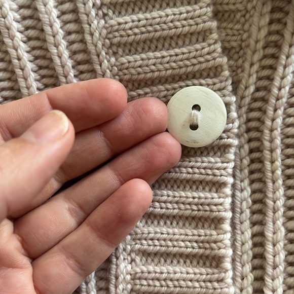 Misha & Puff wool sweater with buttons. Never worn. - Picture 5 of 8